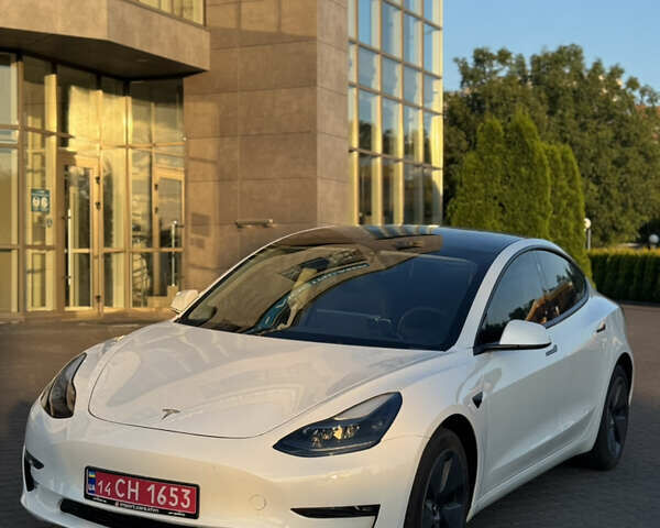 Белый Тесла Модель 3, объемом двигателя 0 л и пробегом 54 тыс. км за 22000 $, фото 12 на Automoto.ua