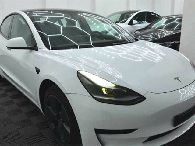 Білий Тесла Модель 3, об'ємом двигуна 0 л та пробігом 32 тис. км за 10500 $, фото 8 на Automoto.ua