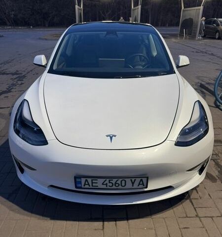 Белый Тесла Модель 3, объемом двигателя 0 л и пробегом 50 тыс. км за 20700 $, фото 12 на Automoto.ua