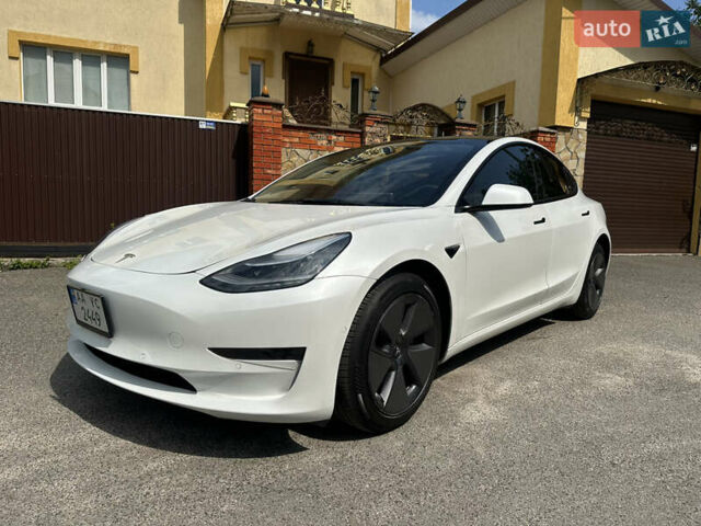 Білий Тесла Модель 3, об'ємом двигуна 0 л та пробігом 32 тис. км за 19500 $, фото 9 на Automoto.ua