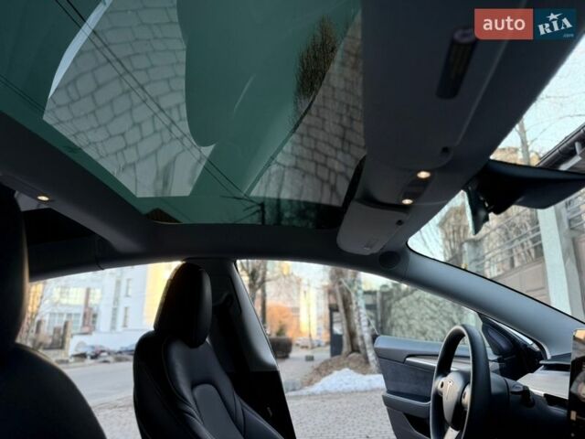 Белый Тесла Модель 3, объемом двигателя 0 л и пробегом 34 тыс. км за 18900 $, фото 33 на Automoto.ua