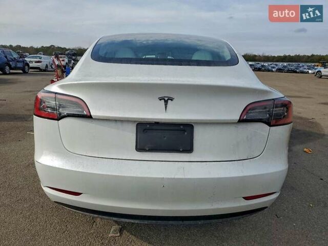Білий Тесла Модель 3, об'ємом двигуна 0 л та пробігом 20 тис. км за 12900 $, фото 5 на Automoto.ua