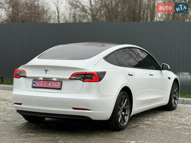Білий Тесла Модель 3, об'ємом двигуна 0 л та пробігом 70 тис. км за 19999 $, фото 26 на Automoto.ua