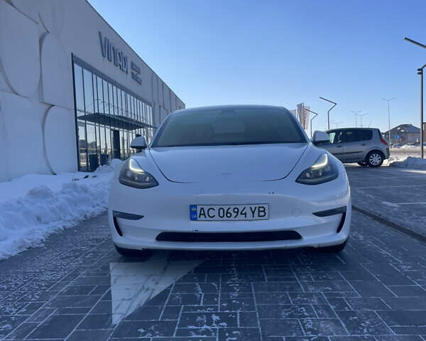Білий Тесла Модель 3, об'ємом двигуна 0 л та пробігом 78 тис. км за 26200 $, фото 2 на Automoto.ua