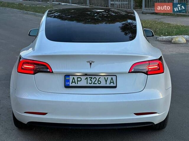 Белый Тесла Модель 3, объемом двигателя 0 л и пробегом 18 тыс. км за 22800 $, фото 4 на Automoto.ua