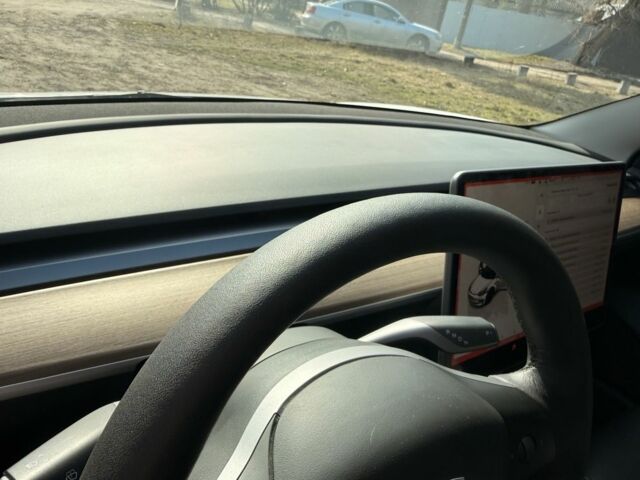 Белый Тесла Модель 3, объемом двигателя 0 л и пробегом 96 тыс. км за 21000 $, фото 10 на Automoto.ua