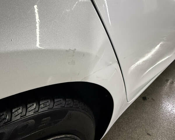 Білий Тесла Модель 3, об'ємом двигуна 0 л та пробігом 18 тис. км за 21500 $, фото 32 на Automoto.ua