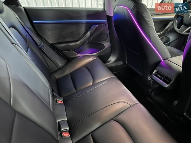 Белый Тесла Модель 3, объемом двигателя 0 л и пробегом 15 тыс. км за 25000 $, фото 12 на Automoto.ua