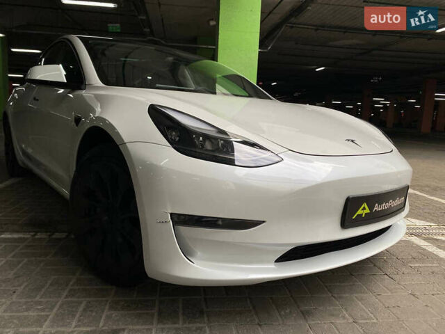 Белый Тесла Модель 3, объемом двигателя 0 л и пробегом 5 тыс. км за 23900 $, фото 30 на Automoto.ua
