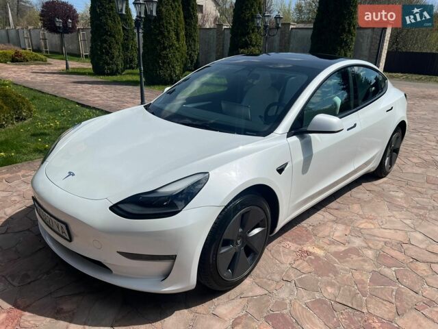 Білий Тесла Модель 3, об'ємом двигуна 0 л та пробігом 4 тис. км за 19999 $, фото 5 на Automoto.ua