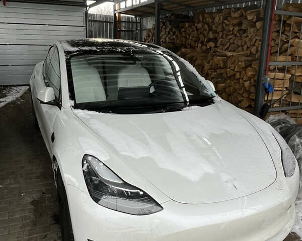 Белый Тесла Модель 3, объемом двигателя 0 л и пробегом 41 тыс. км за 22000 $, фото 4 на Automoto.ua