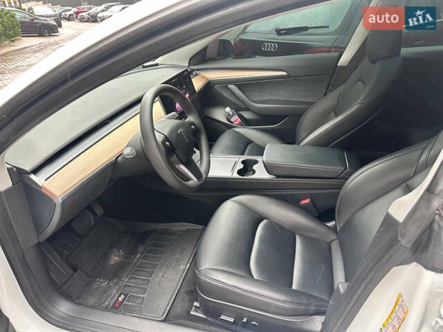 Белый Тесла Модель 3, объемом двигателя 0 л и пробегом 20 тыс. км за 23000 $, фото 6 на Automoto.ua