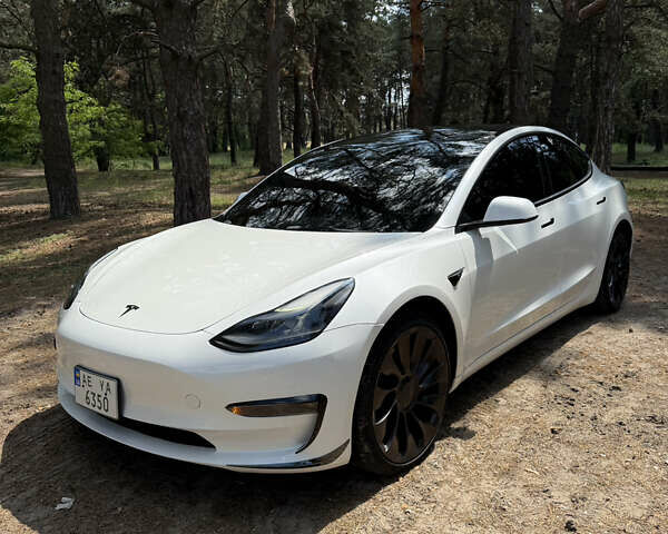 Белый Тесла Модель 3, объемом двигателя 0 л и пробегом 51 тыс. км за 23000 $, фото 17 на Automoto.ua