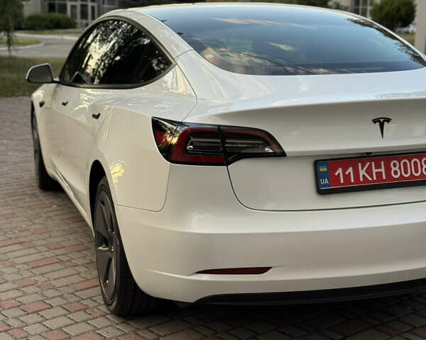 Білий Тесла Модель 3, об'ємом двигуна 0 л та пробігом 4 тис. км за 20999 $, фото 46 на Automoto.ua