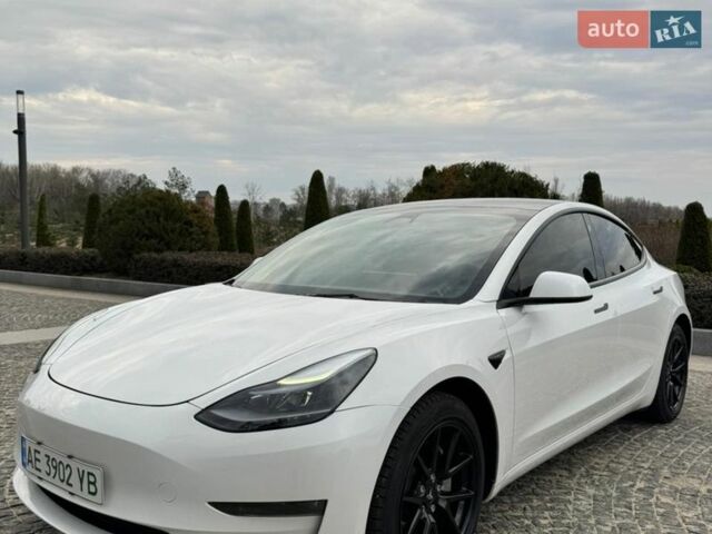 Белый Тесла Модель 3, объемом двигателя 0 л и пробегом 35 тыс. км за 21000 $, фото 7 на Automoto.ua