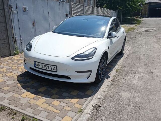 Білий Тесла Модель 3, об'ємом двигуна 0 л та пробігом 126 тис. км за 19000 $, фото 1 на Automoto.ua