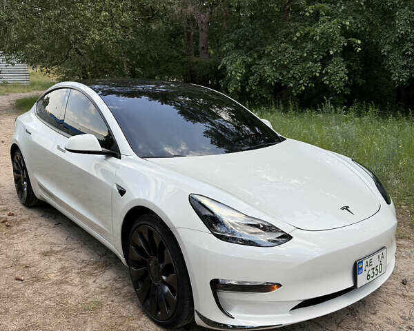 Белый Тесла Модель 3, объемом двигателя 0 л и пробегом 51 тыс. км за 23000 $, фото 12 на Automoto.ua