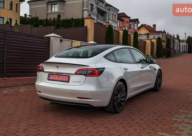 Белый Тесла Модель 3, объемом двигателя 0 л и пробегом 5 тыс. км за 27500 $, фото 17 на Automoto.ua