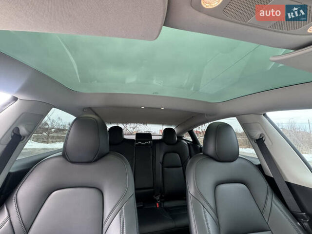 Белый Тесла Модель 3, объемом двигателя 0 л и пробегом 30 тыс. км за 22700 $, фото 45 на Automoto.ua