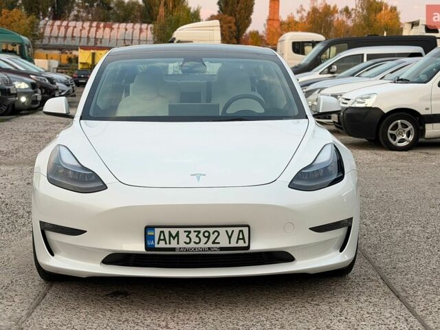 Білий Тесла Модель 3, об'ємом двигуна 0 л та пробігом 5 тис. км за 29900 $, фото 4 на Automoto.ua