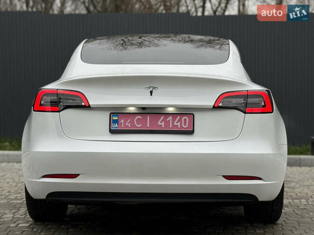 Білий Тесла Модель 3, об'ємом двигуна 0 л та пробігом 70 тис. км за 19999 $, фото 22 на Automoto.ua