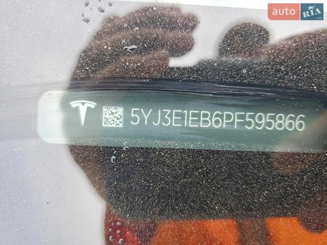 Білий Тесла Модель 3, об'ємом двигуна 0 л та пробігом 59 тис. км за 7500 $, фото 11 на Automoto.ua