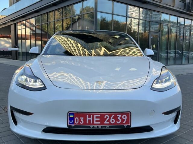 Білий Тесла Модель 3, об'ємом двигуна 0 л та пробігом 52 тис. км за 20300 $, фото 2 на Automoto.ua
