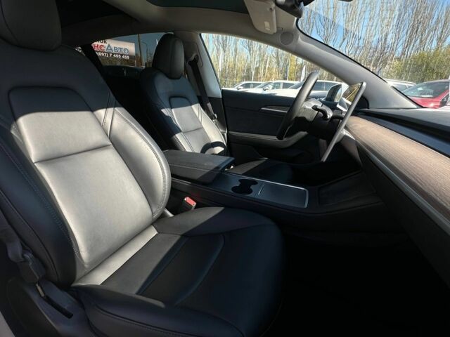 Білий Тесла Модель 3, об'ємом двигуна 0 л та пробігом 36 тис. км за 22600 $, фото 13 на Automoto.ua