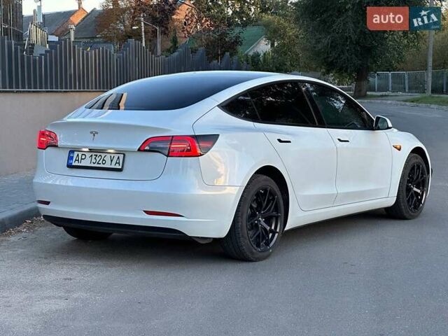 Белый Тесла Модель 3, объемом двигателя 0 л и пробегом 18 тыс. км за 22800 $, фото 2 на Automoto.ua