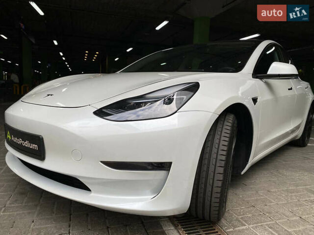 Белый Тесла Модель 3, объемом двигателя 0 л и пробегом 5 тыс. км за 23900 $, фото 32 на Automoto.ua