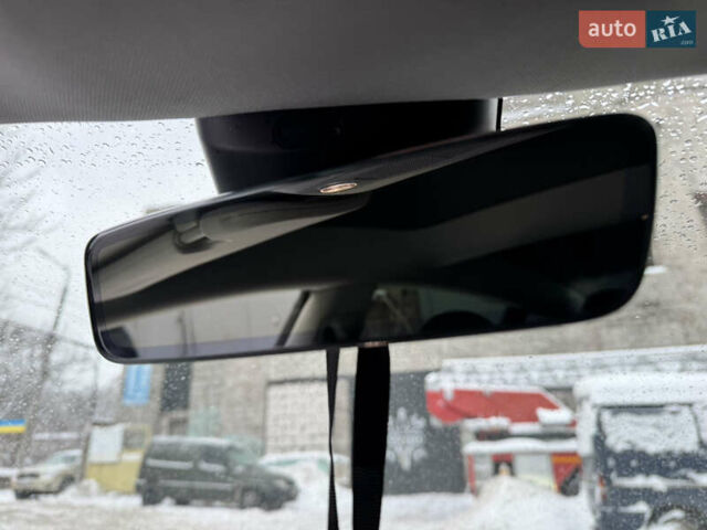 Белый Тесла Модель 3, объемом двигателя 0 л и пробегом 37 тыс. км за 20000 $, фото 31 на Automoto.ua