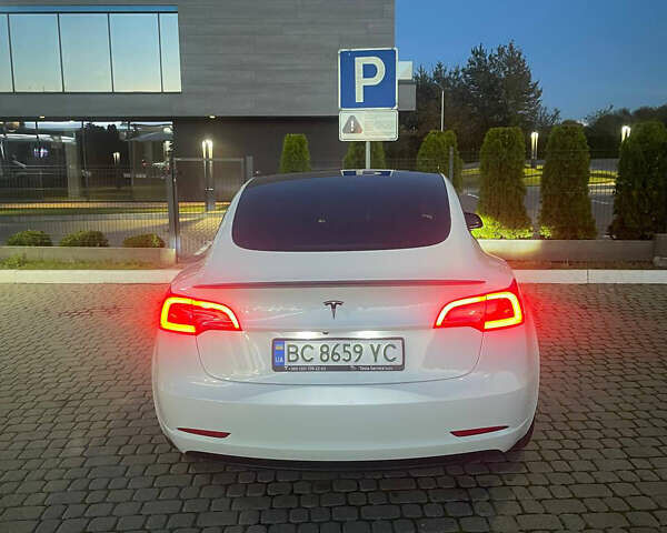 Білий Тесла Модель 3, об'ємом двигуна 0 л та пробігом 70 тис. км за 21500 $, фото 8 на Automoto.ua