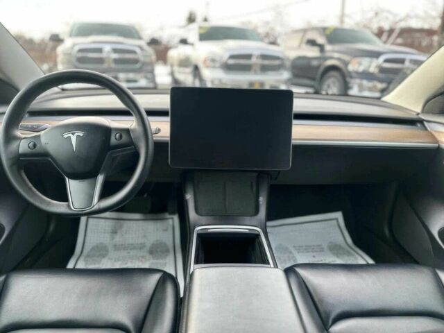 Белый Тесла Модель 3, объемом двигателя 0 л и пробегом 23 тыс. км за 12000 $, фото 8 на Automoto.ua