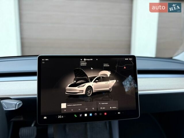 Белый Тесла Модель 3, объемом двигателя 0 л и пробегом 34 тыс. км за 18900 $, фото 50 на Automoto.ua