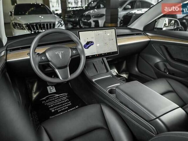 Білий Тесла Модель 3, об'ємом двигуна 0 л та пробігом 2 тис. км за 26900 $, фото 33 на Automoto.ua