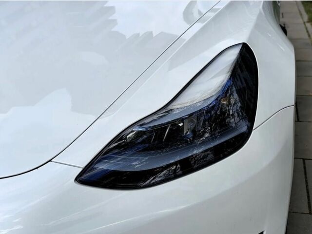 Белый Тесла Модель 3, объемом двигателя 0 л и пробегом 95 тыс. км за 13500 $, фото 4 на Automoto.ua