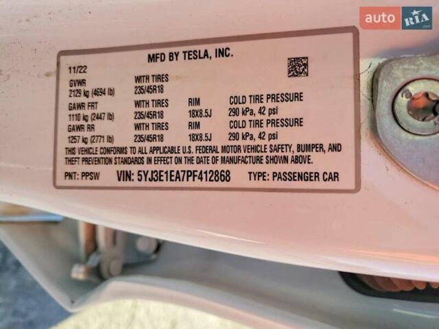 Білий Тесла Модель 3, об'ємом двигуна 0 л та пробігом 33 тис. км за 5000 $, фото 11 на Automoto.ua