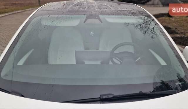 Белый Тесла Модель 3, объемом двигателя 0 л и пробегом 6 тыс. км за 30200 $, фото 18 на Automoto.ua