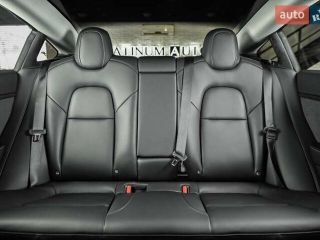 Білий Тесла Модель 3, об'ємом двигуна 0 л та пробігом 2 тис. км за 26900 $, фото 45 на Automoto.ua