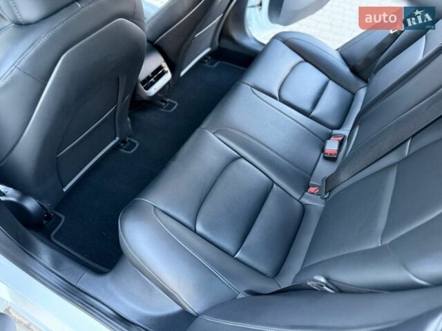 Белый Тесла Модель 3, объемом двигателя 0 л и пробегом 34 тыс. км за 18900 $, фото 40 на Automoto.ua