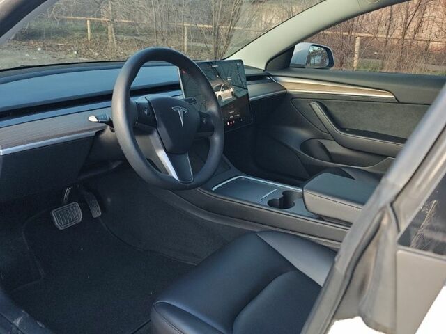 Білий Тесла Модель 3, об'ємом двигуна 0 л та пробігом 9 тис. км за 21700 $, фото 14 на Automoto.ua