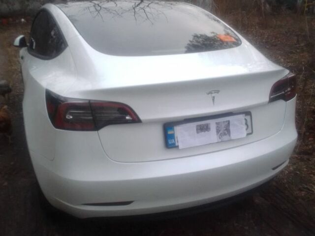 Белый Тесла Модель 3, объемом двигателя 0 л и пробегом 37 тыс. км за 21500 $, фото 2 на Automoto.ua
