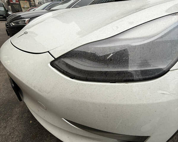 Білий Тесла Модель 3, об'ємом двигуна 0 л та пробігом 18 тис. км за 21500 $, фото 37 на Automoto.ua