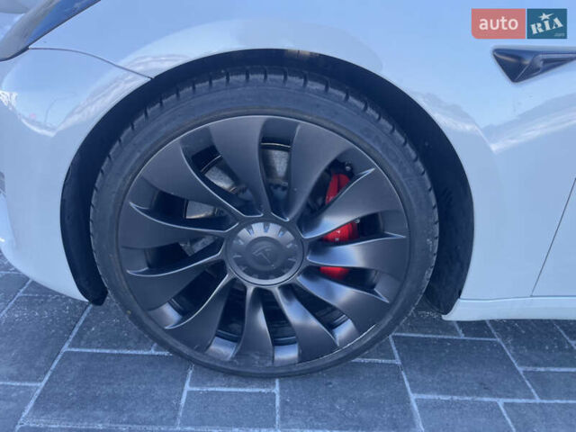 Білий Тесла Модель 3, об'ємом двигуна 0 л та пробігом 78 тис. км за 26200 $, фото 36 на Automoto.ua