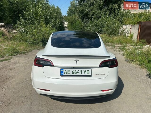 Белый Тесла Модель 3, объемом двигателя 0 л и пробегом 8 тыс. км за 27000 $, фото 2 на Automoto.ua