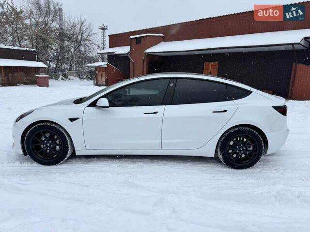 Белый Тесла Модель 3, объемом двигателя 0 л и пробегом 34 тыс. км за 21000 $, фото 3 на Automoto.ua