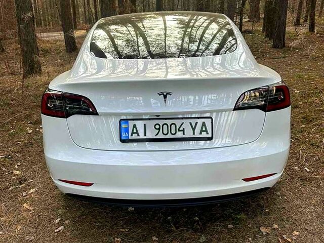 Белый Тесла Модель 3, объемом двигателя 0.48 л и пробегом 27 тыс. км за 25000 $, фото 4 на Automoto.ua