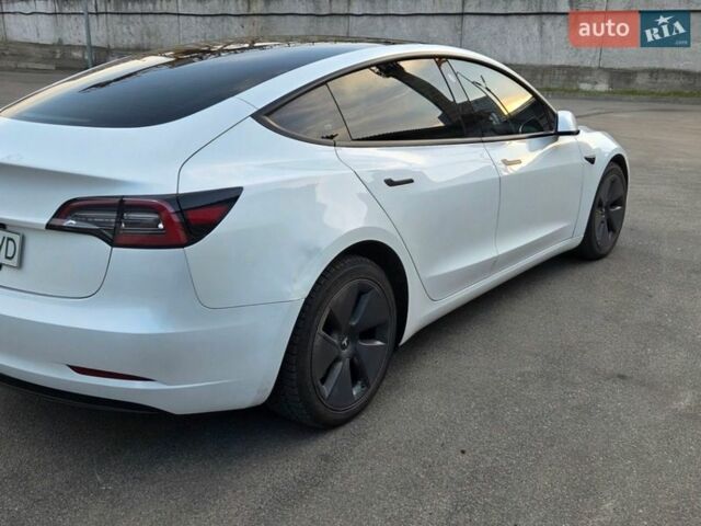 Белый Тесла Модель 3, объемом двигателя 0 л и пробегом 108 тыс. км за 18800 $, фото 7 на Automoto.ua