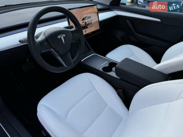 Белый Тесла Модель 3, объемом двигателя 0 л и пробегом 5 тыс. км за 27500 $, фото 18 на Automoto.ua