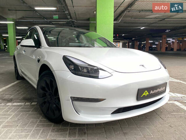 Белый Тесла Модель 3, объемом двигателя 0 л и пробегом 5 тыс. км за 23900 $, фото 33 на Automoto.ua